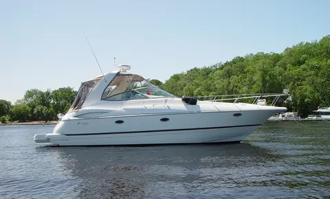 Representative photograph of a Cruisers Yachts boat