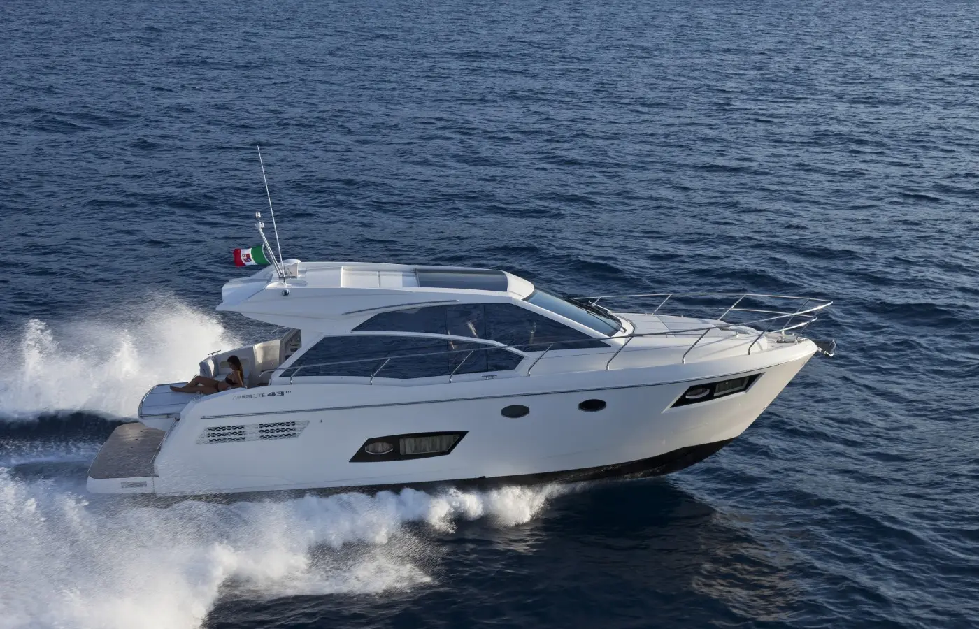 Absolute Absolute 43 STY, official model image