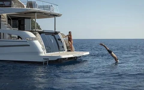 Absolute Absolute NAVETTA 64, official model image