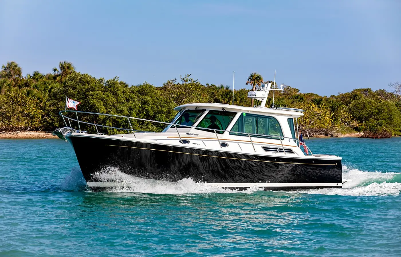 Back Cove Yachts Back Cove 372, official model image
