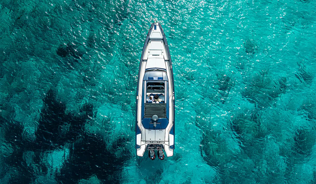 Brabus Marine BRABUS Shadow 900 SPYDER and Sun-Top Deep Blue Signature Edition, official model image