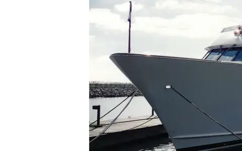 Burger Boat Company Chateau Thierry, official model image