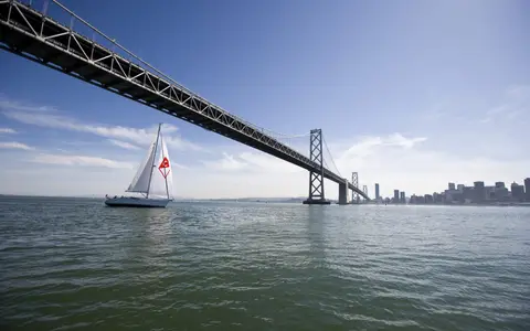 Catalina Yachts, representative image from the Catalina 445