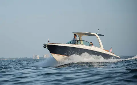 Chris-Craft, representative image from the Chris-Craft Launch 28 GT