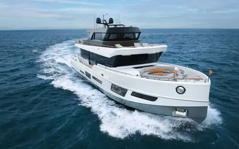CL Yachts CLX96 – CLYachts, official model image