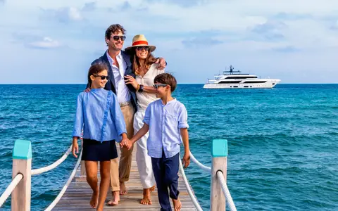 Custom Line Custom-Line-Navetta-42, official model image