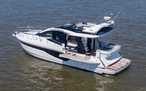 Galeon Galeon 470 SKY, official model image