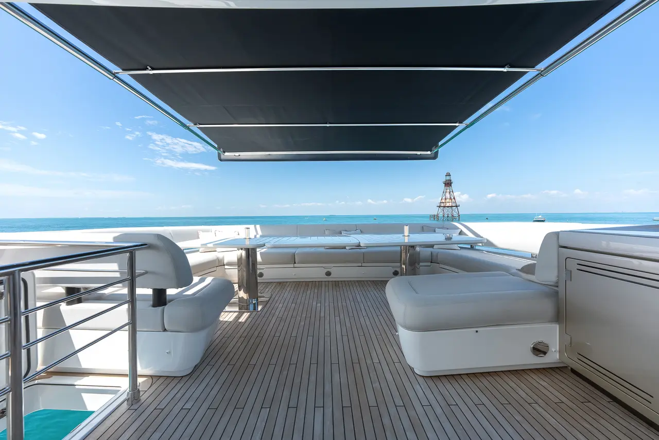 Galeon Galeon 800 FLY, official model image