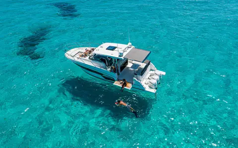 Jeanneau Cap Camarat 12 5wa, official model image