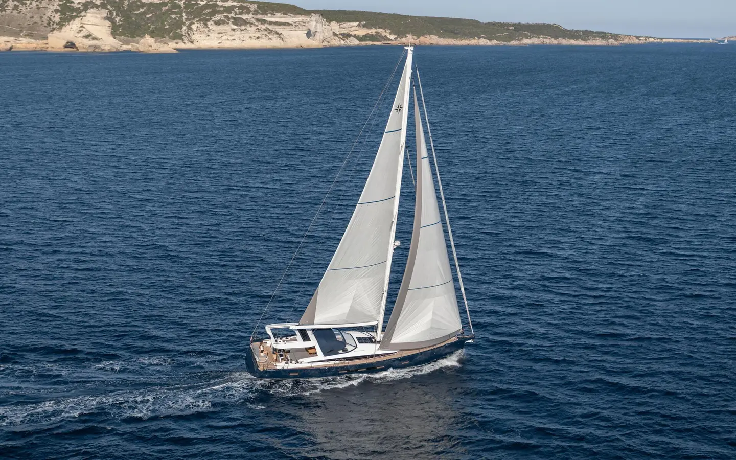 Jeanneau Jeanneau Yachts 65, official model image