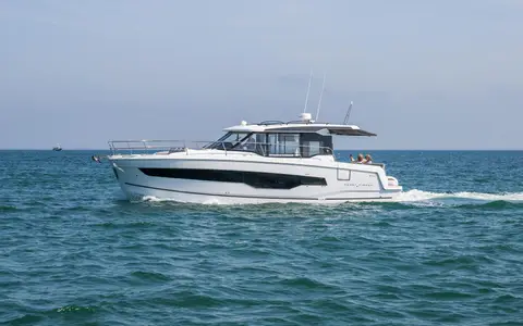 Jeanneau Merry Fisher 1295 Coupe, official model image