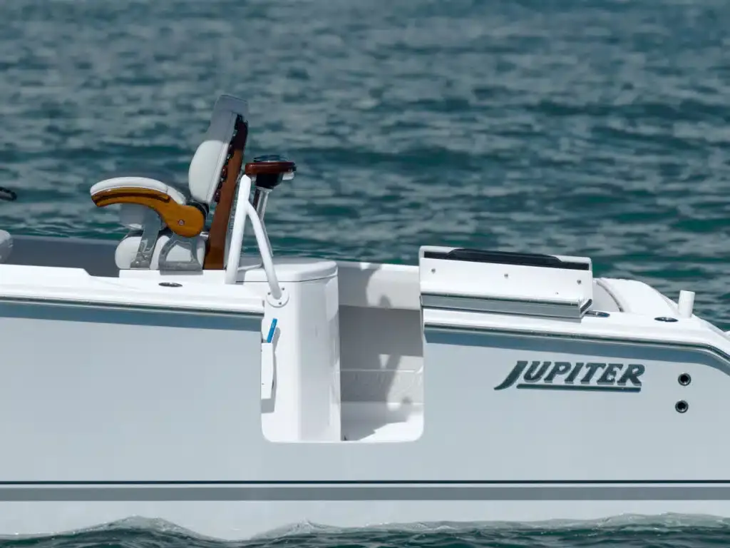 Jupiter Marine Jupiter 30 - Jupiter Marine, official model image