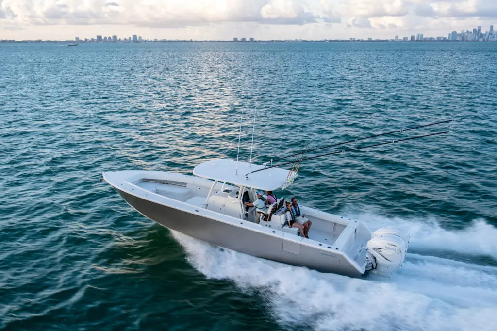 Jupiter Marine Jupiter 38 - Jupiter Marine, official model image