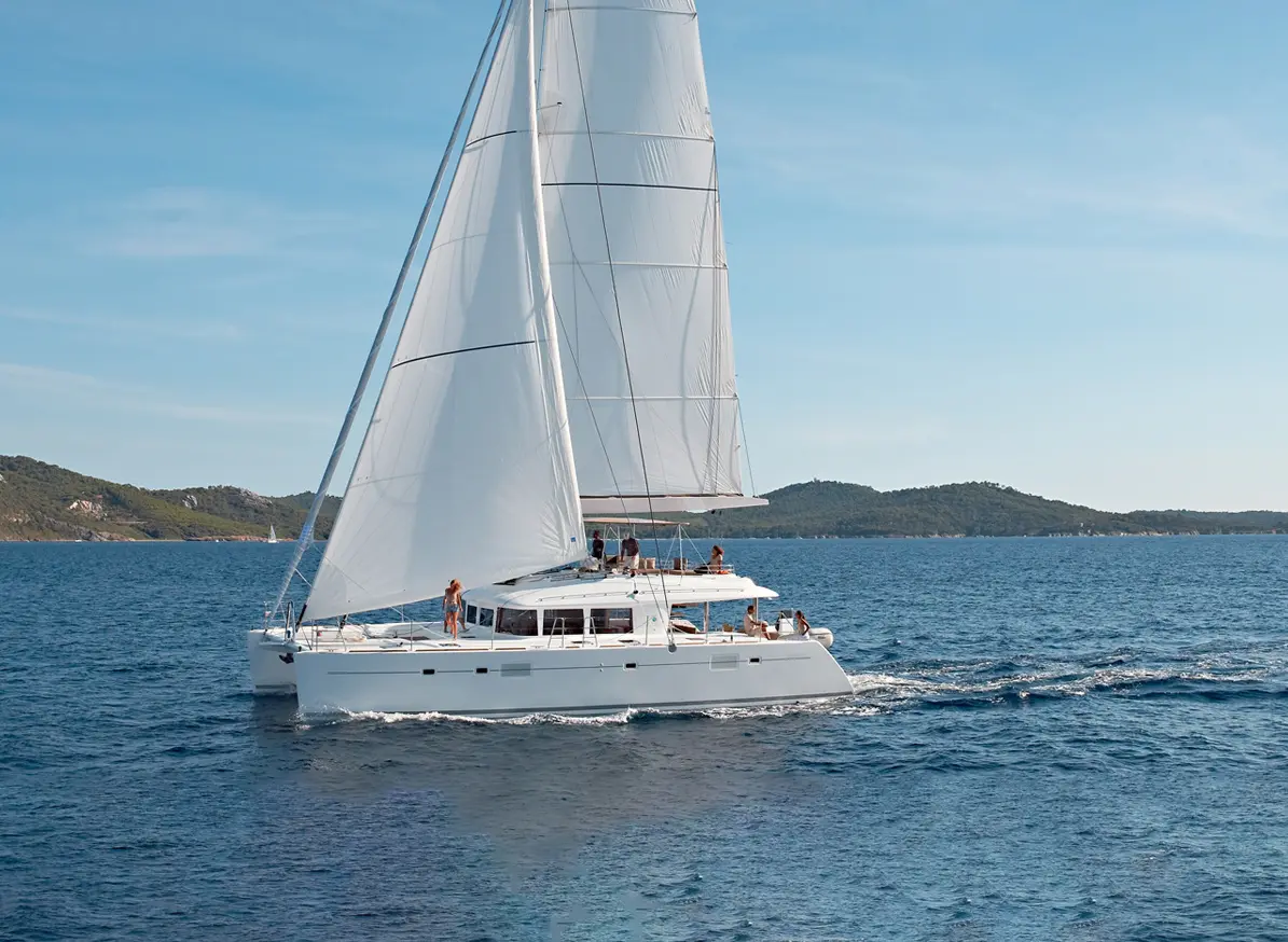 Lagoon Lagoon 560, official model image