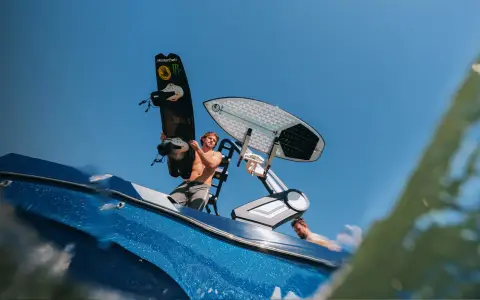 MasterCraft XT23, official model image