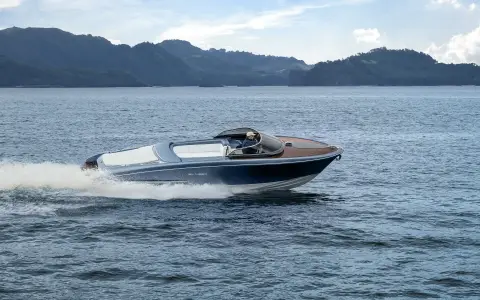 Riva, representative image from the Riva-El-Iseo