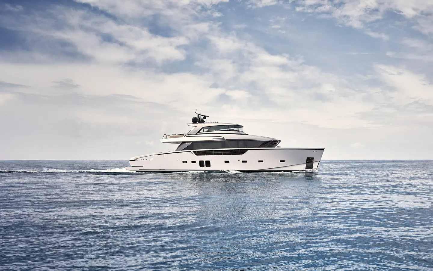 Sanlorenzo SX88, official model image