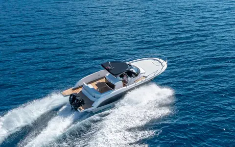 Sessa Marine Key Largo 34 Fuoribordo Outboard Line, official model image