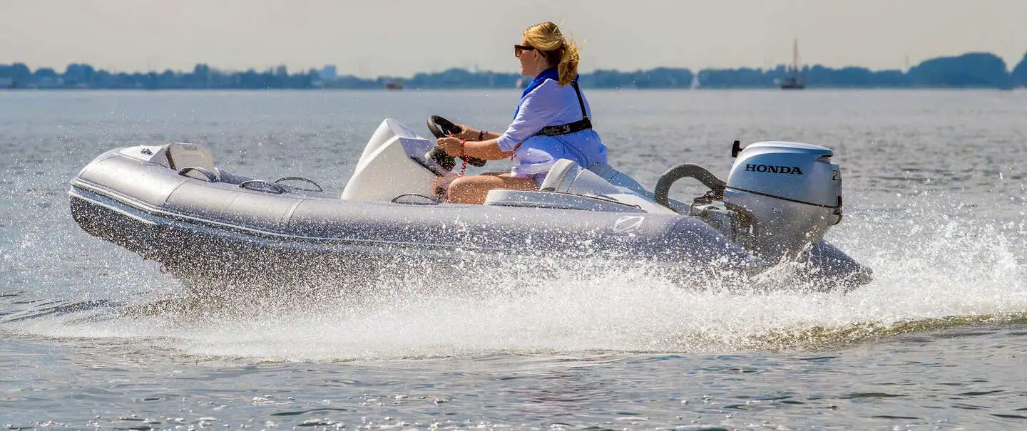 Zodiac Nautic YACHTLINE 360, official model image