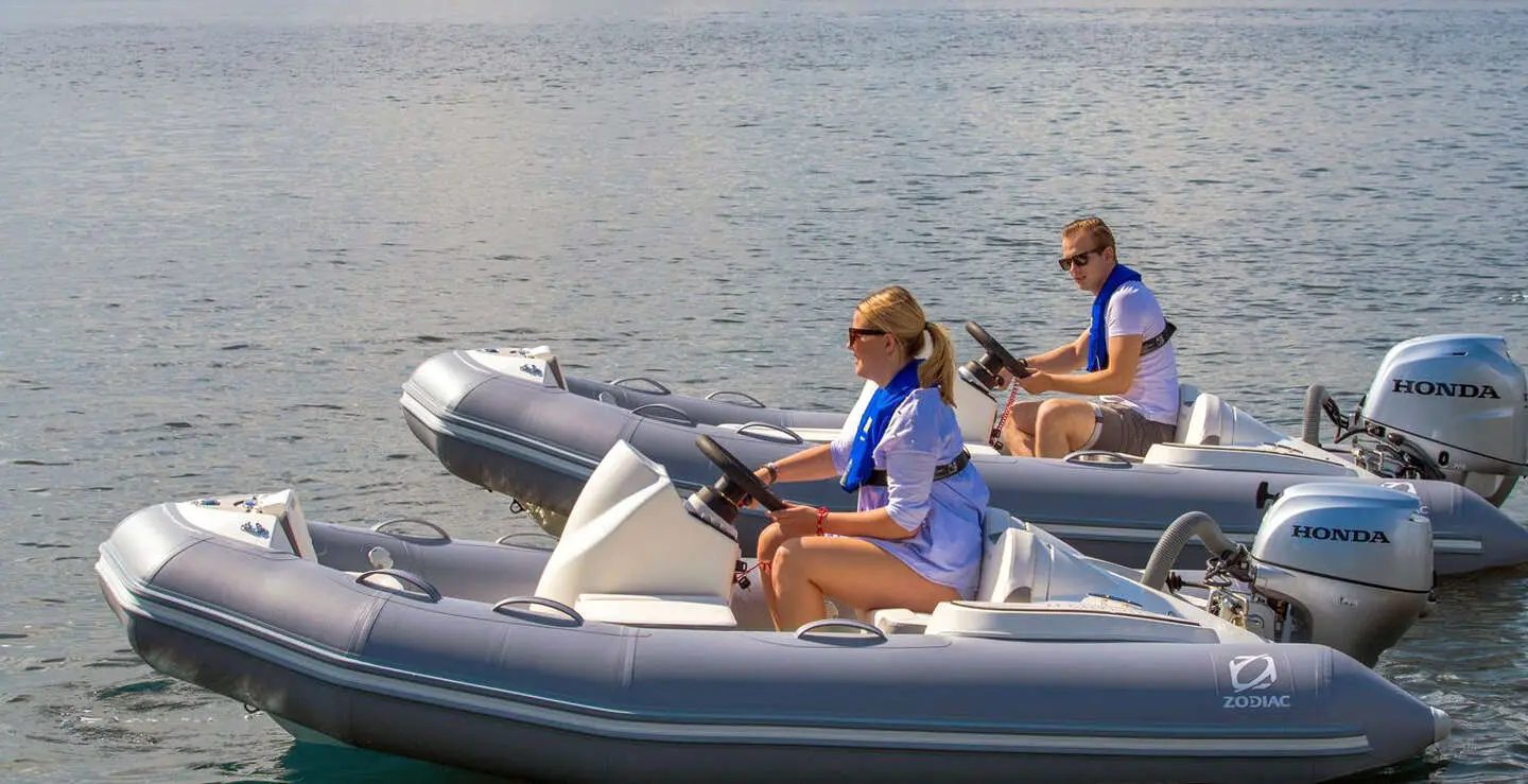 Zodiac Nautic Zodiac Yachtline 440, official model image